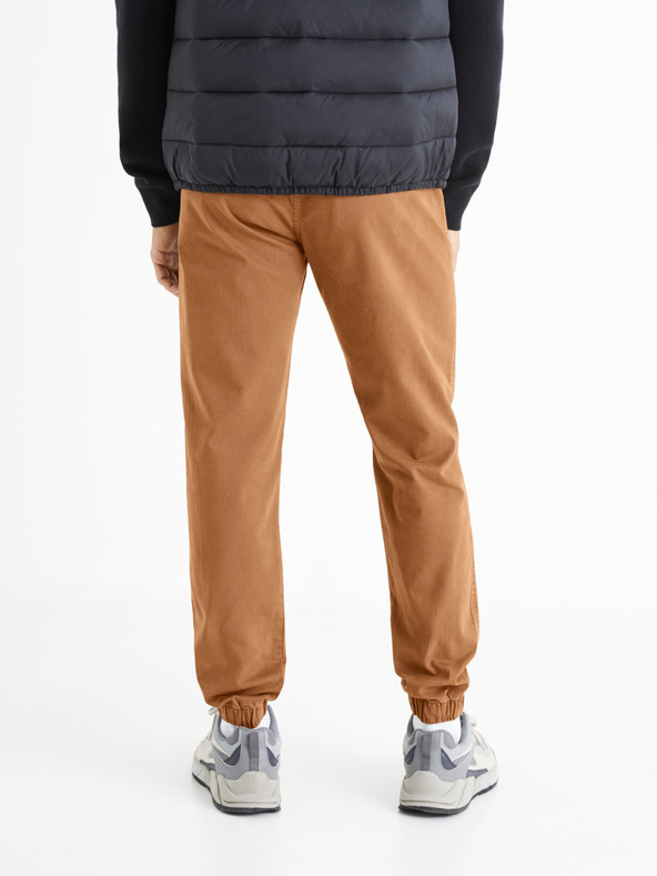 Celio Pantaloni da uomo marroni Celio