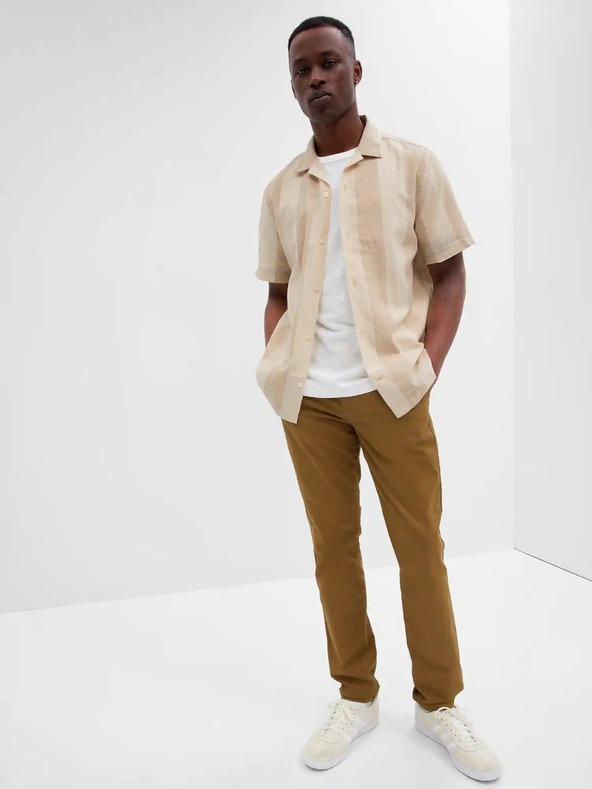 GAP Camicia in lino con scollo a V GAP