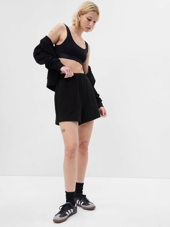 GAP Shorts with elastic waist GAP