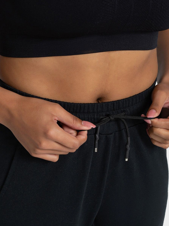 Kilpi Pantaloncini sportivi da donna neri Kilpi MATTY