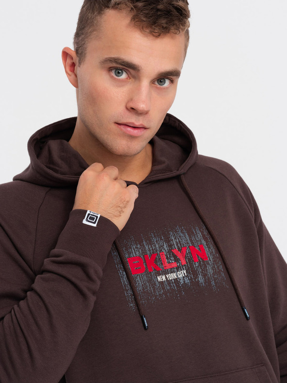 Ombre Clothing Felpa stampata marrone scuro da uomo Ombre Clothing