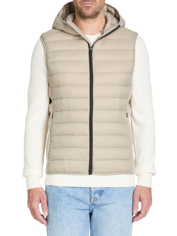 Celio Gilet con cappuccio Jushellsl