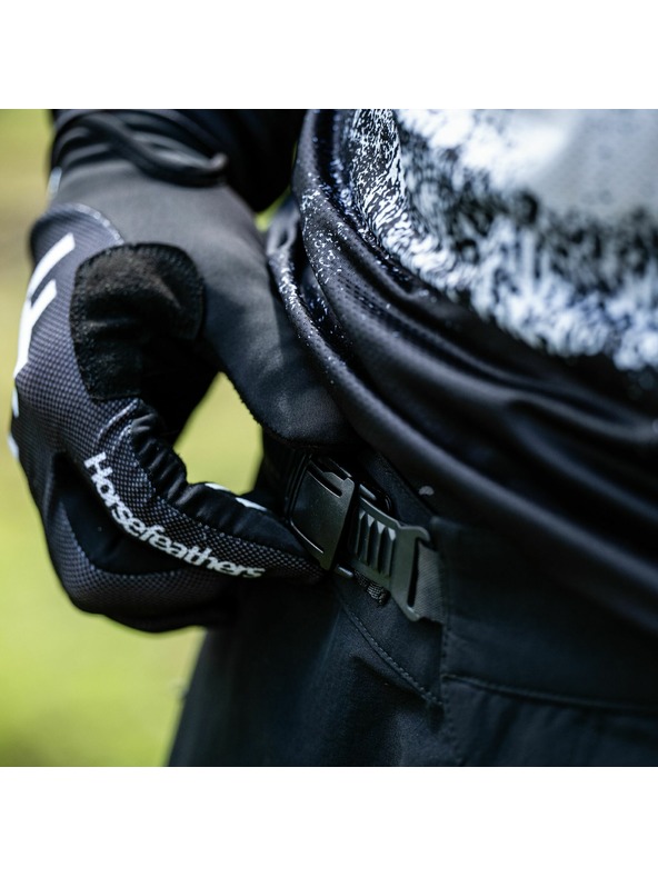 Horsefeathers Pantaloni da bici Stoker - nero HORSEFEATHERS