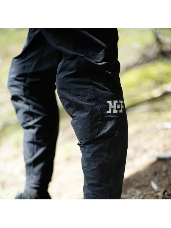 Horsefeathers Pantaloni da bici Stoker - nero HORSEFEATHERS